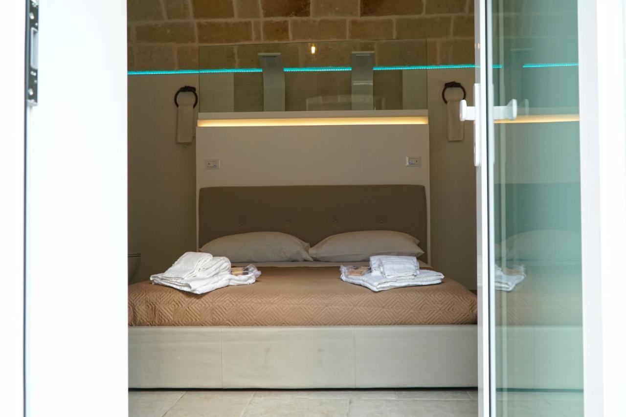 Suite 141 - Luxury B&B Монополи Екстериор снимка