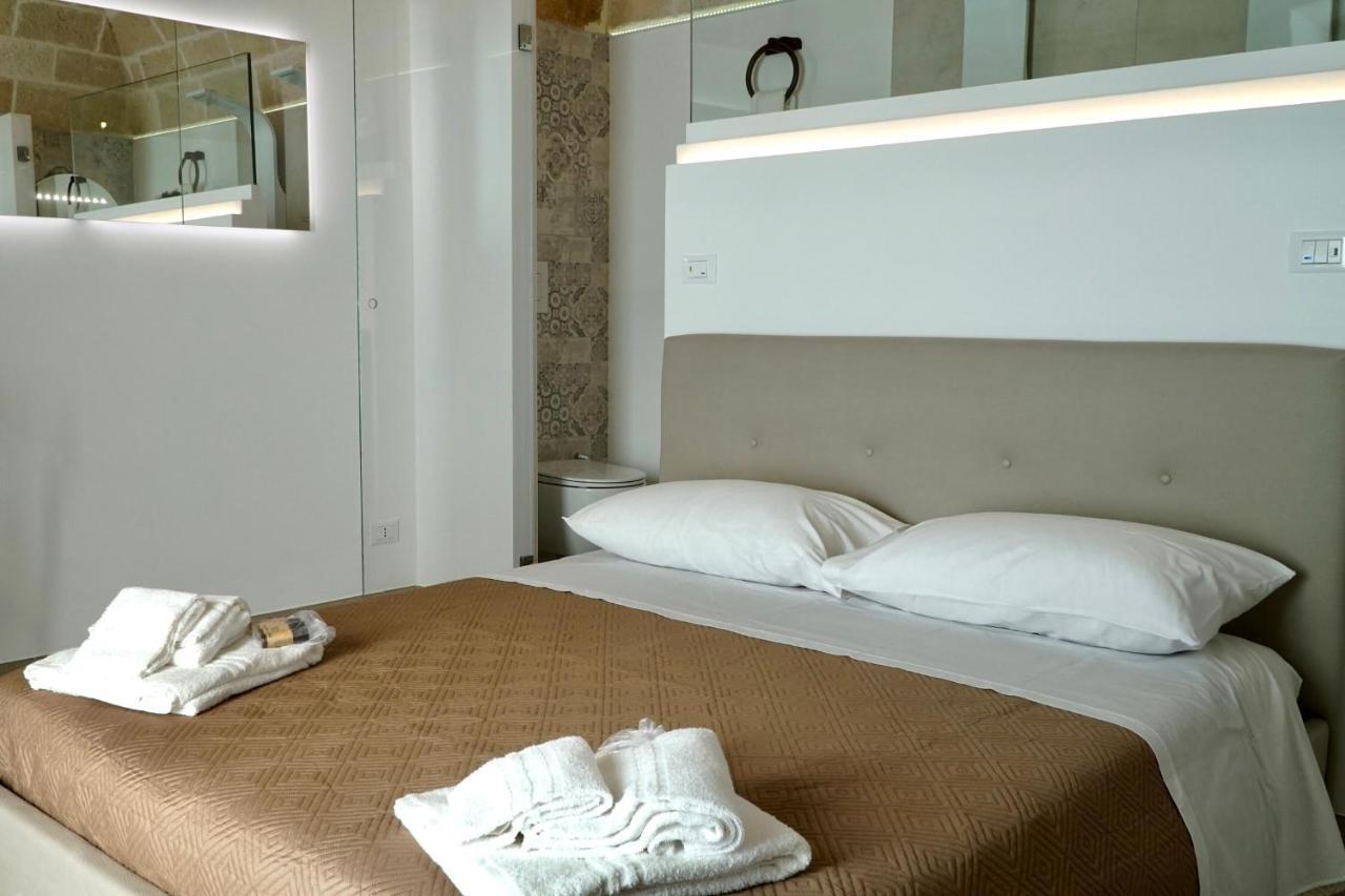 Suite 141 - Luxury B&B Монополи Екстериор снимка