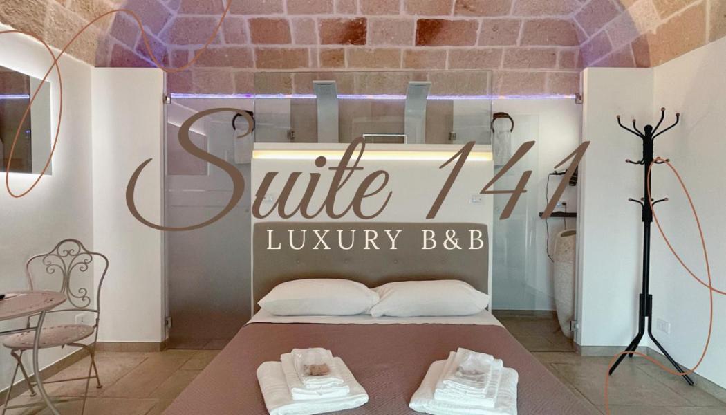 Suite 141 - Luxury B&B Монополи Екстериор снимка